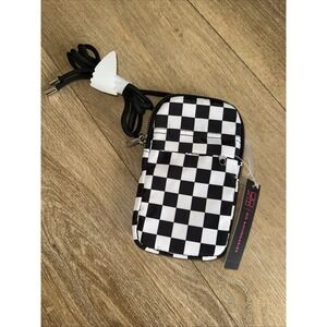 No Boundaries Black White Checkered Bungee Crossbody Phone Bag‎ Mini Zip Closure